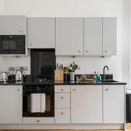 Chic Apartment Near Kensington Palace London Exterior photo