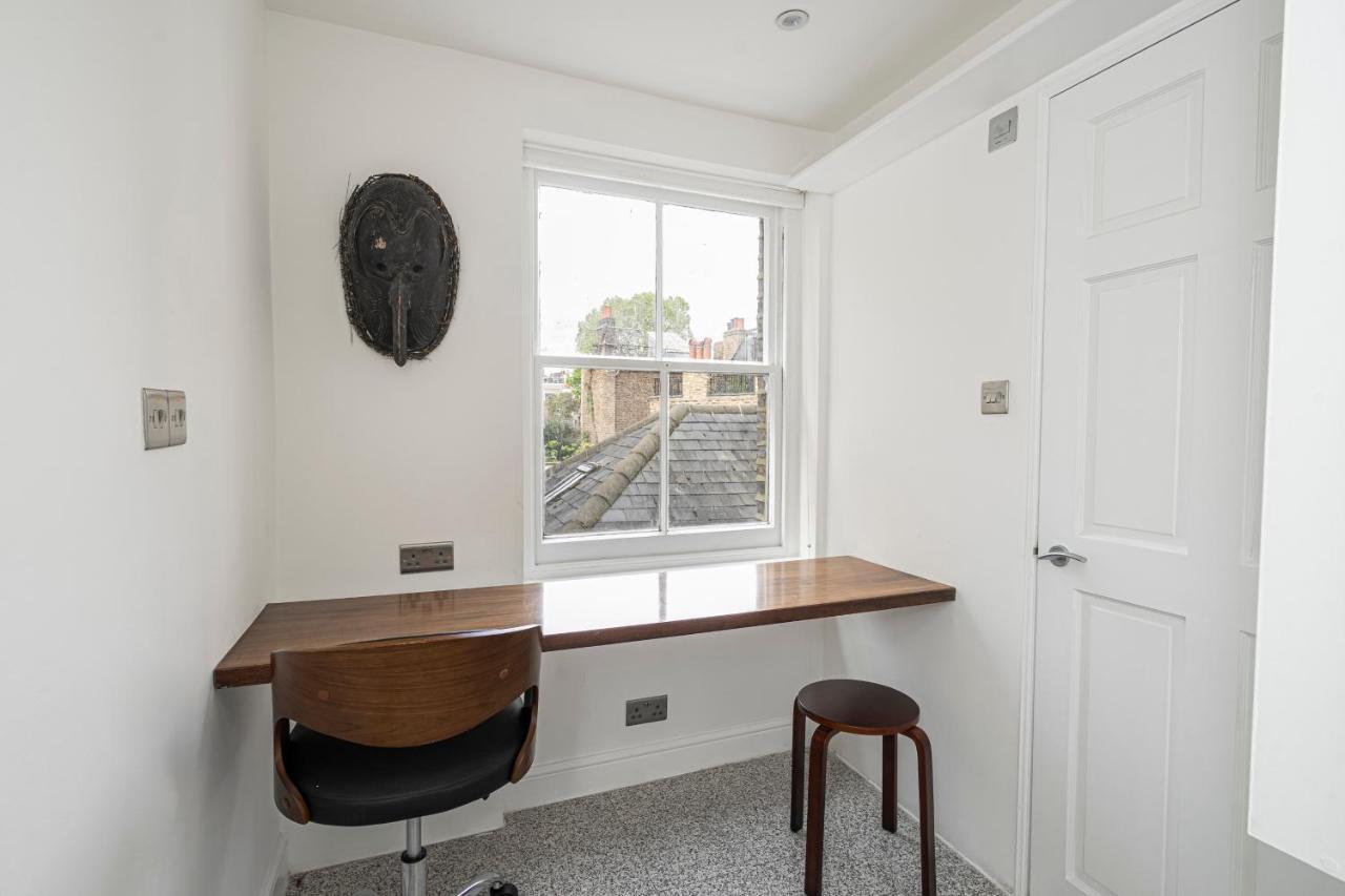 Chic Near Kensington Palace * London